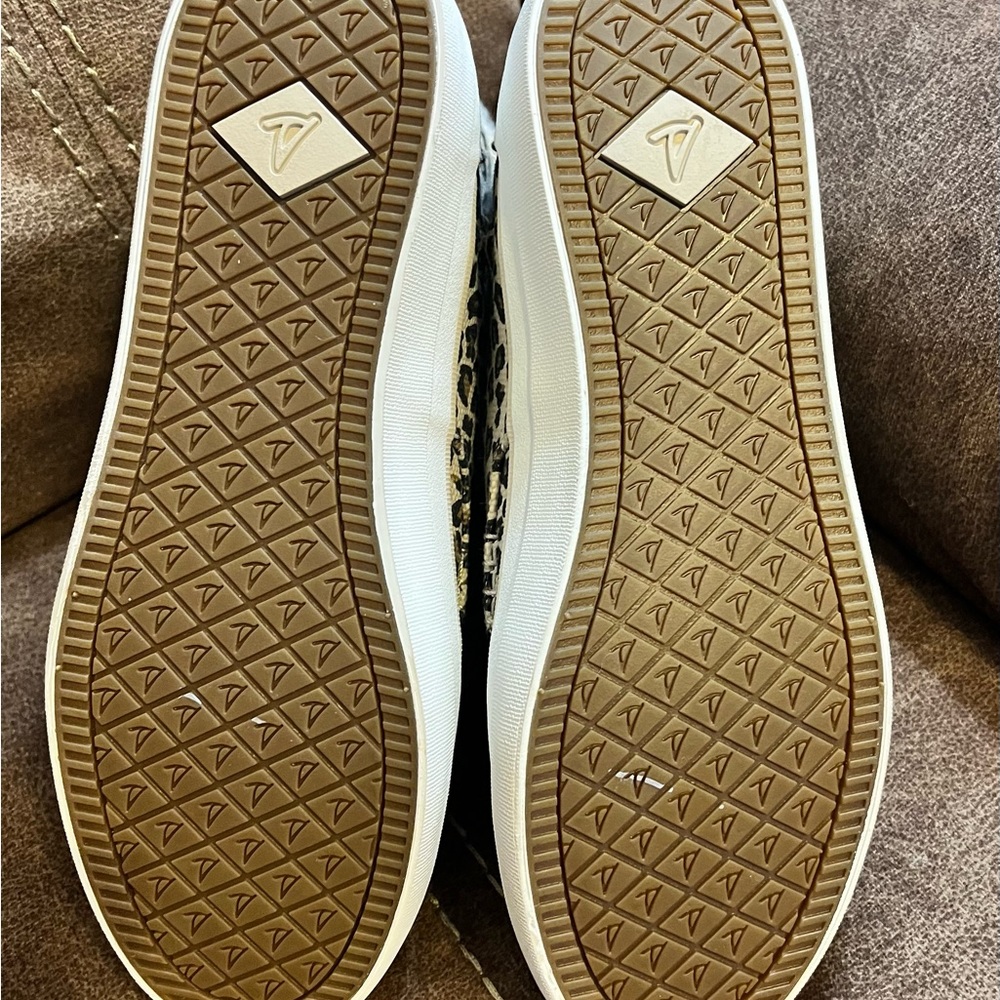 Sperry High Tops. Size 7 New Without Tags. - image 8